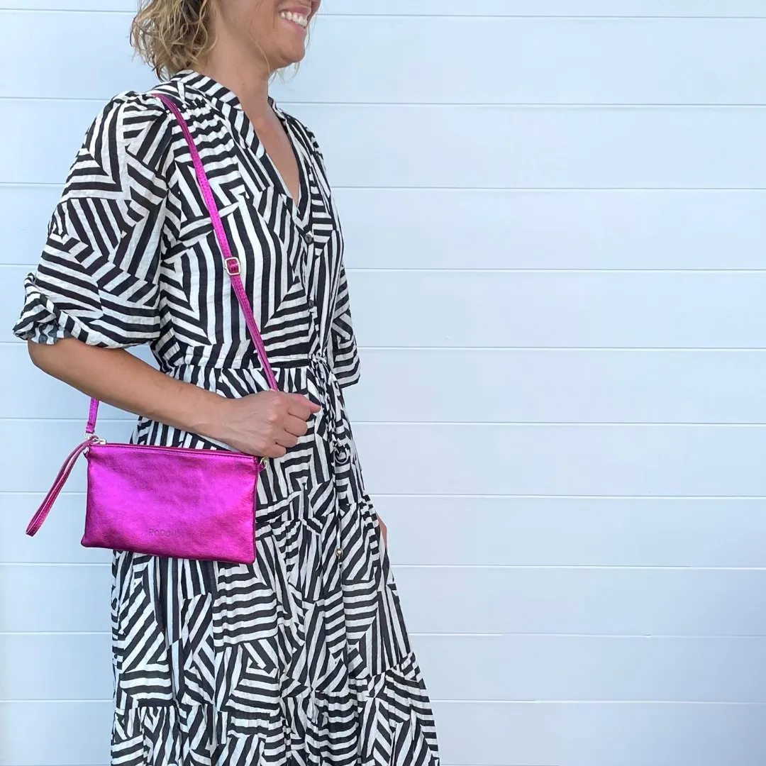 4-IN-1 POUCH IN HOT PINK