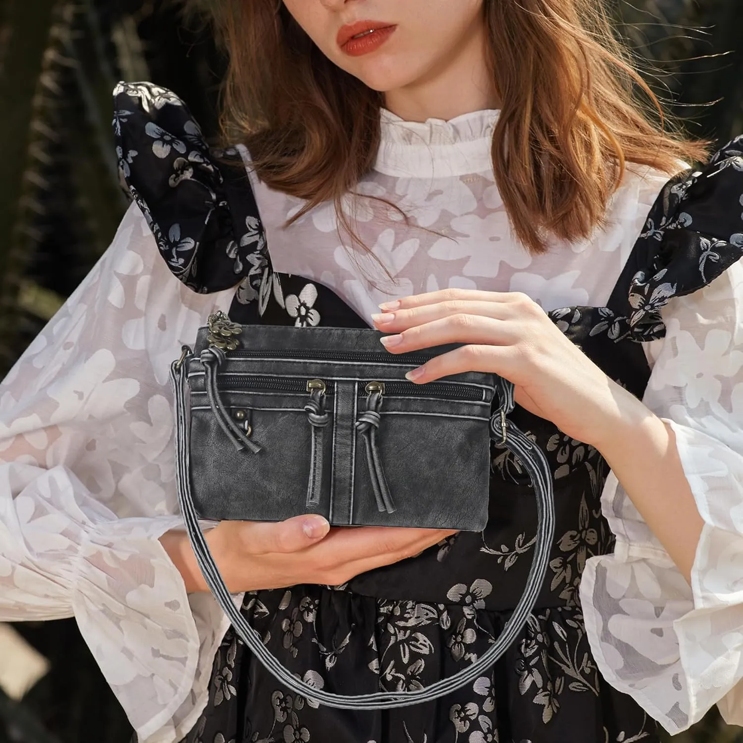 Angel Kiss Small Crossbody Bag for Women Leather Crossbody Purse Triple Compartments Cell Phone Purse Shoulder Bags for Women