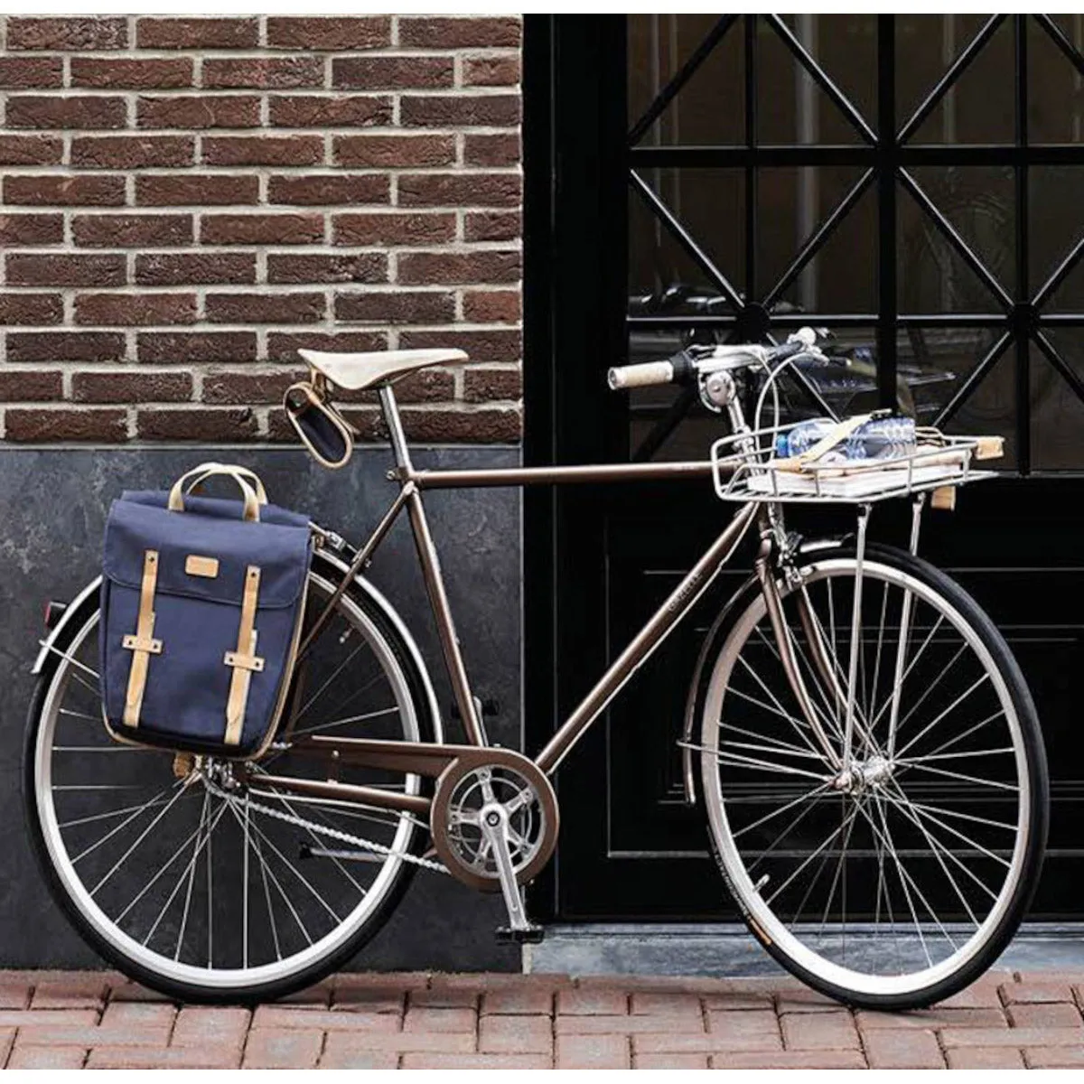 Basil Portland Front Carrier