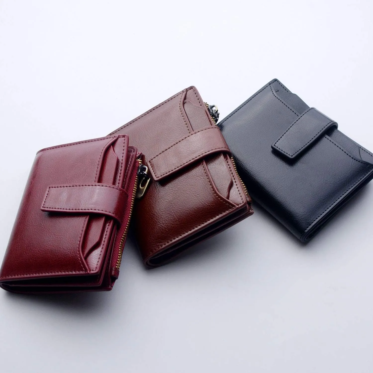 Bveyzi Women's Small Leather RFID Blocking Bifold Zipper Pocket Wallet Ladies Credit Card Slots Purse with id Window
