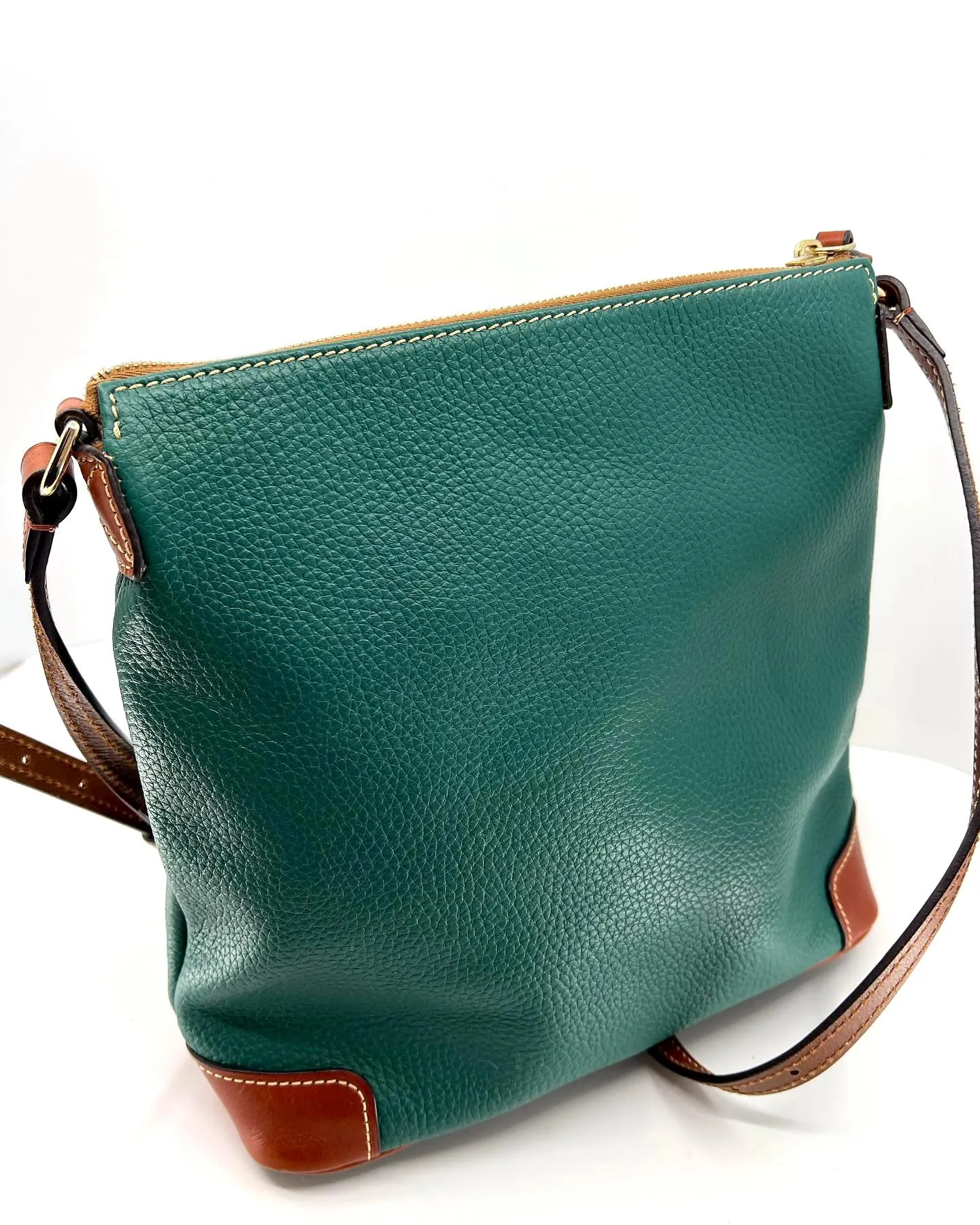 DOONEY & BOURKE PEBBLE GRAIN LEATHER CROSSBODY BAG