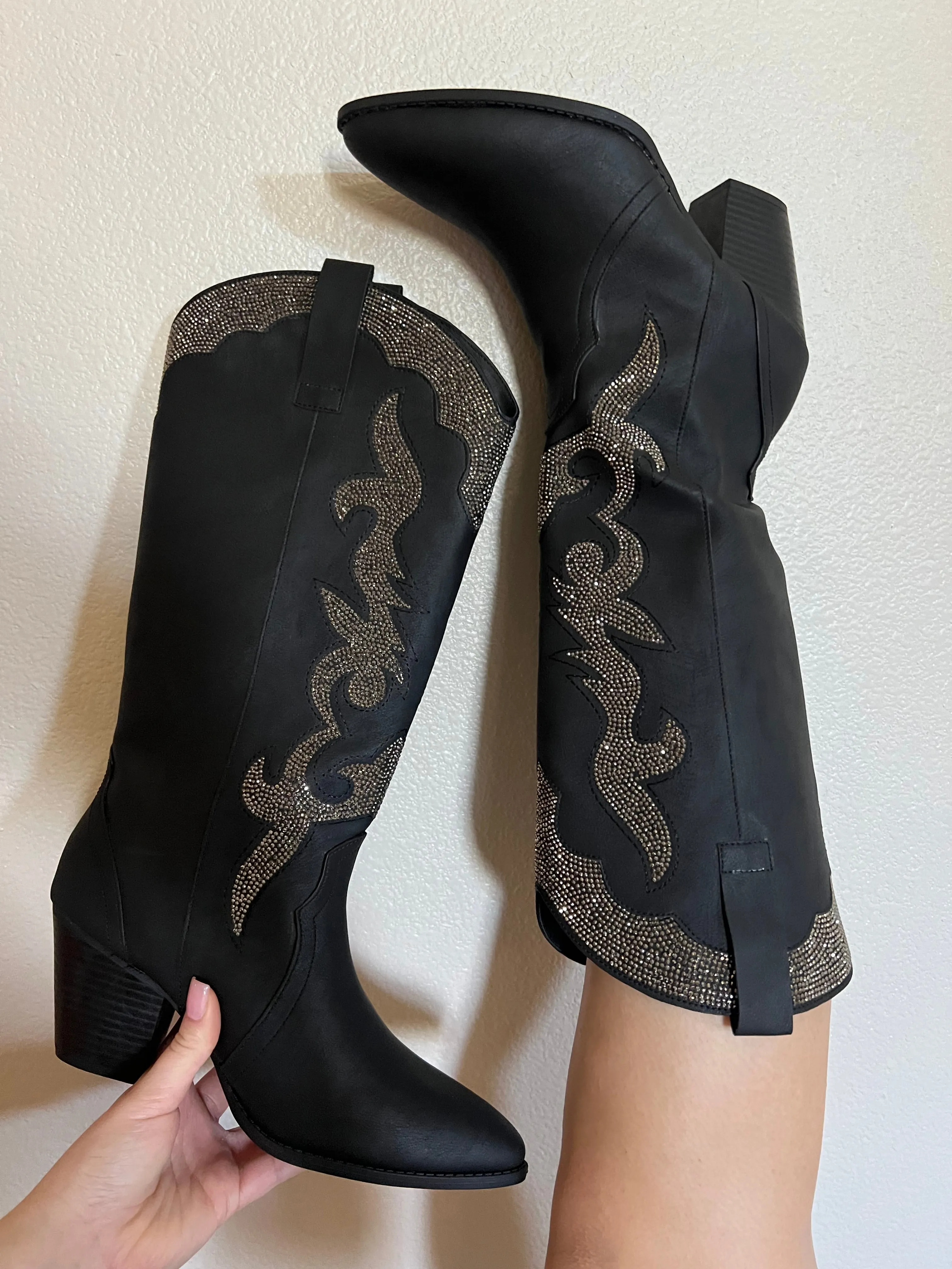 Festival - Black