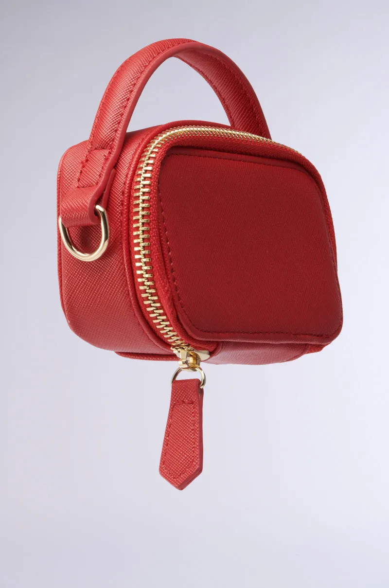 IN MILAN CROSSBODY CARD HOLDER