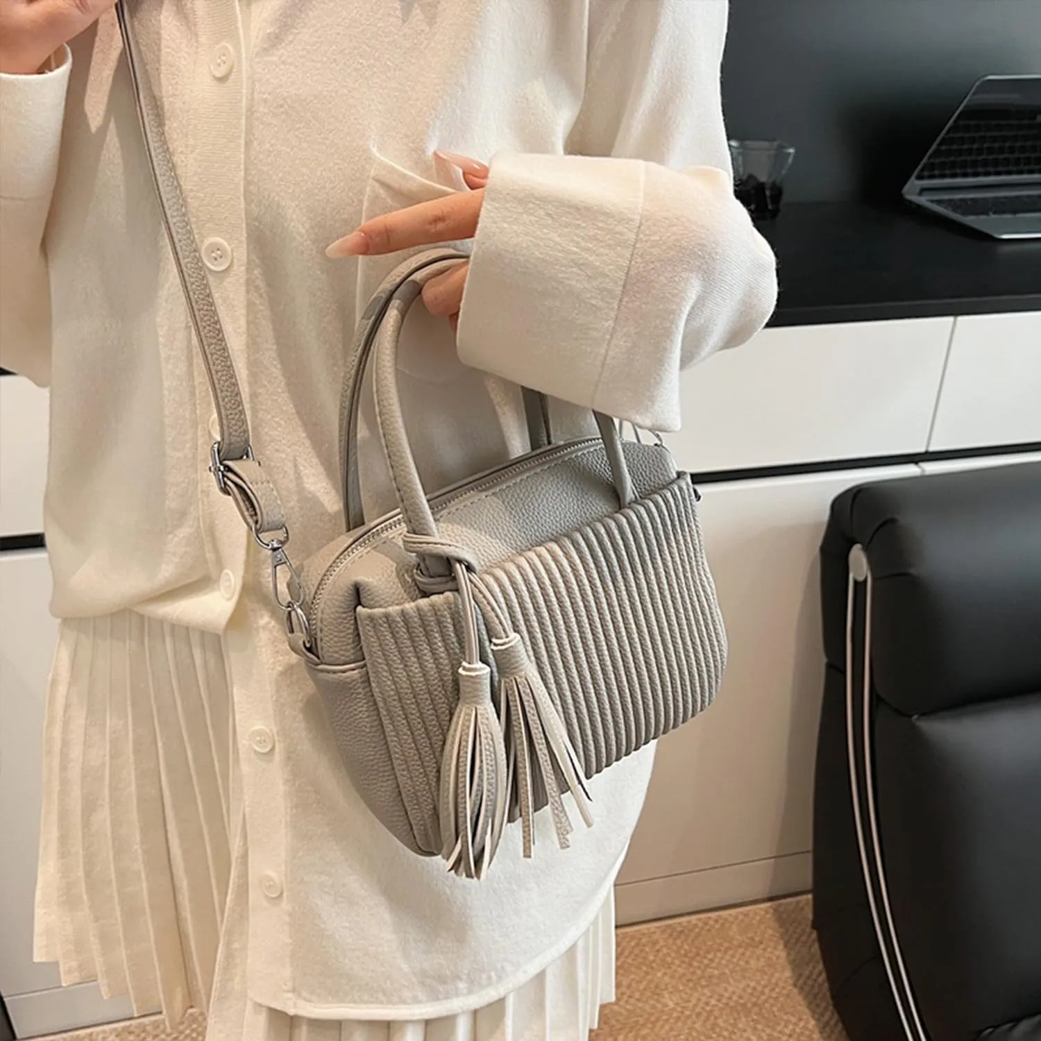 JYG Women's Strip pattern handbag Fashion PU Leather Satchel Purse Lightweight Shoulder Bag With Tassel Decoration