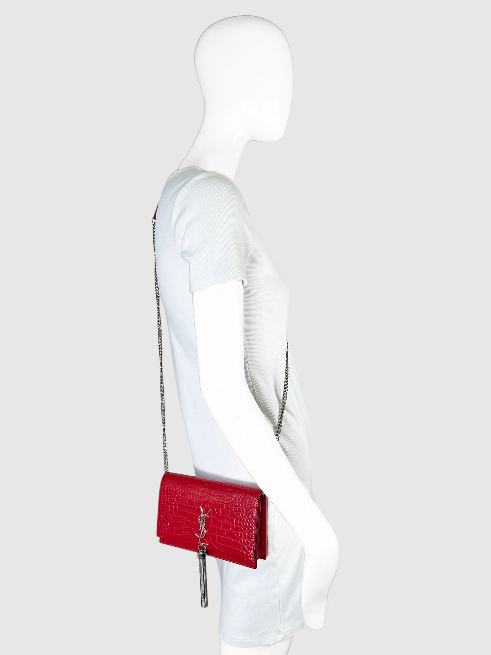 Kate Tassel Wallet on Chain