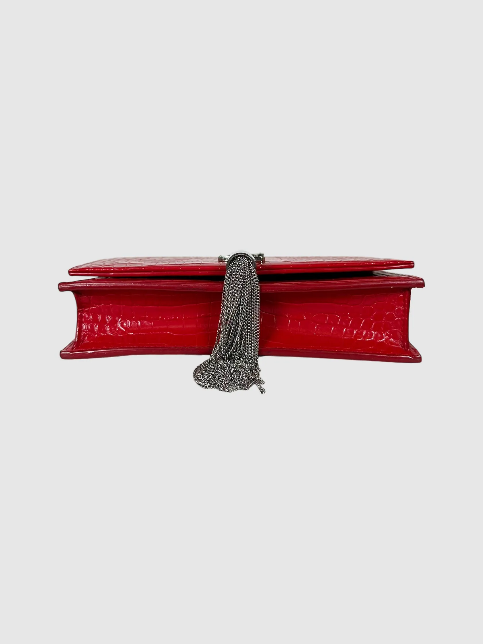 Kate Tassel Wallet on Chain