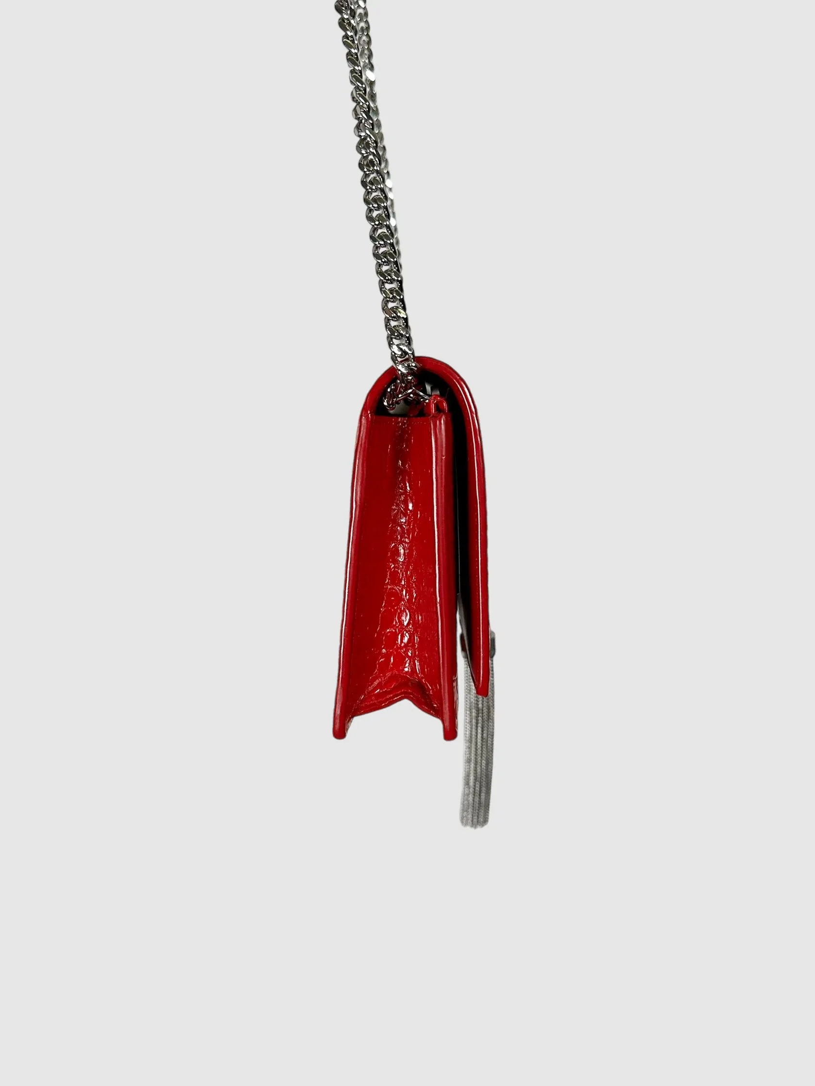 Kate Tassel Wallet on Chain