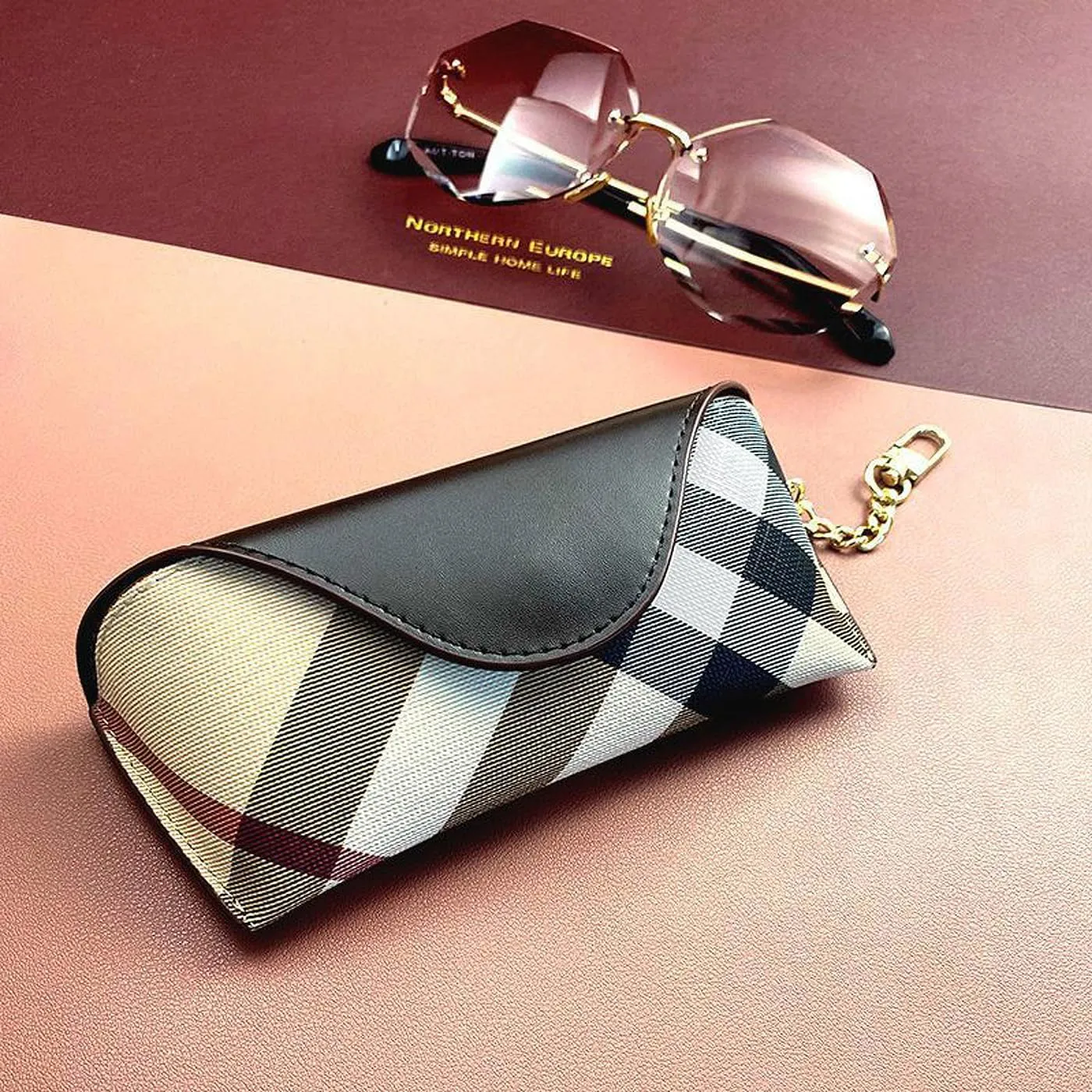 kytasryl Soft Leather Sunglasses Bag,Travel Sunglass Holder Eyeglass Case Portable Slim Sunglasses Pouch