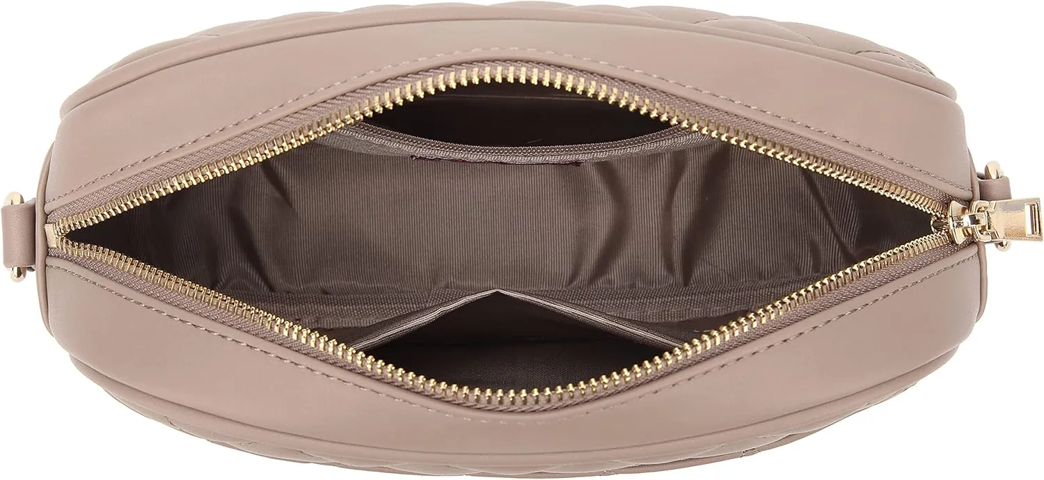 lola mae Quilted Crossbody Bag, Medium Lightweight Shoulder Purse Top Zipper Tassel Accent
