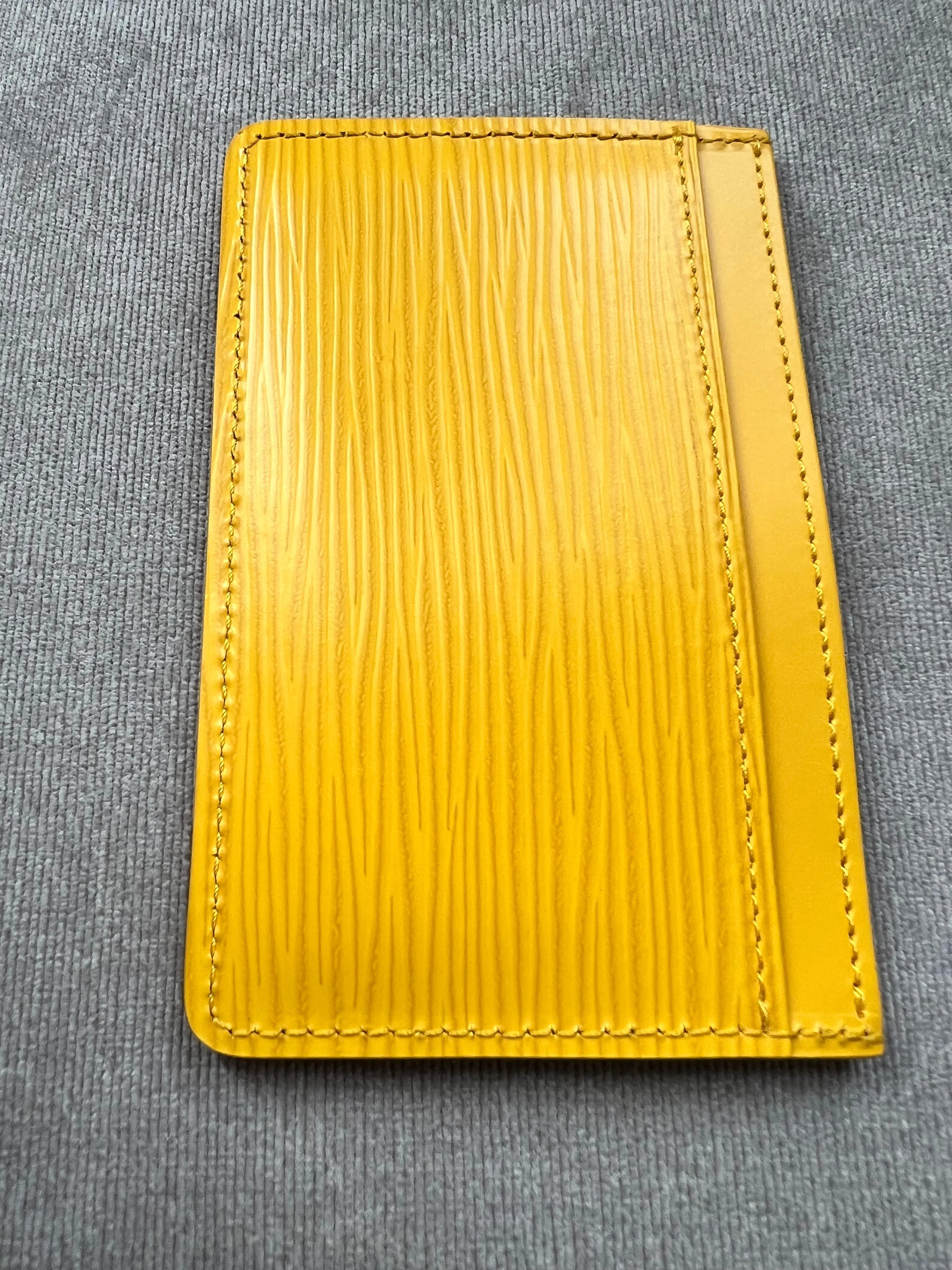 Louis Vuitton Card Holder Citron Yellow Epi