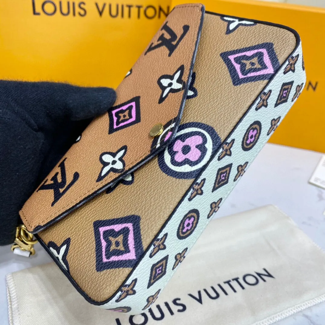 Louis Vuitton Felicie Strap and go Bag