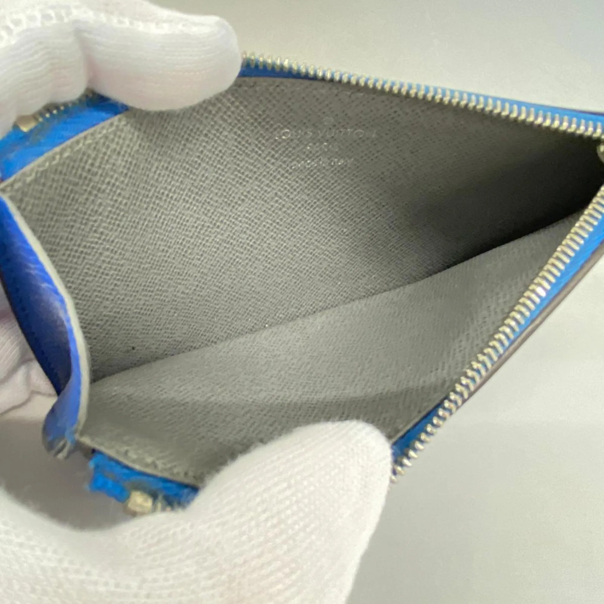 Louis Vuitton Porte-Monnaie Et Porte- Carte  Leather Wallet  ()