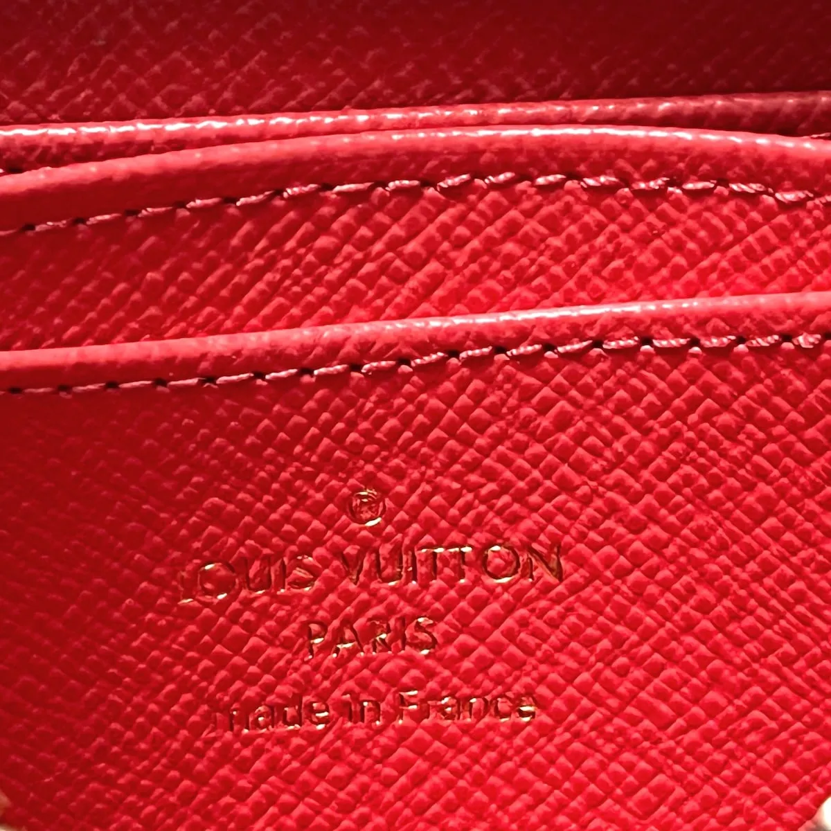 Louis Vuitton Porte Monnaie Zippy  Canvas Wallet  ()
