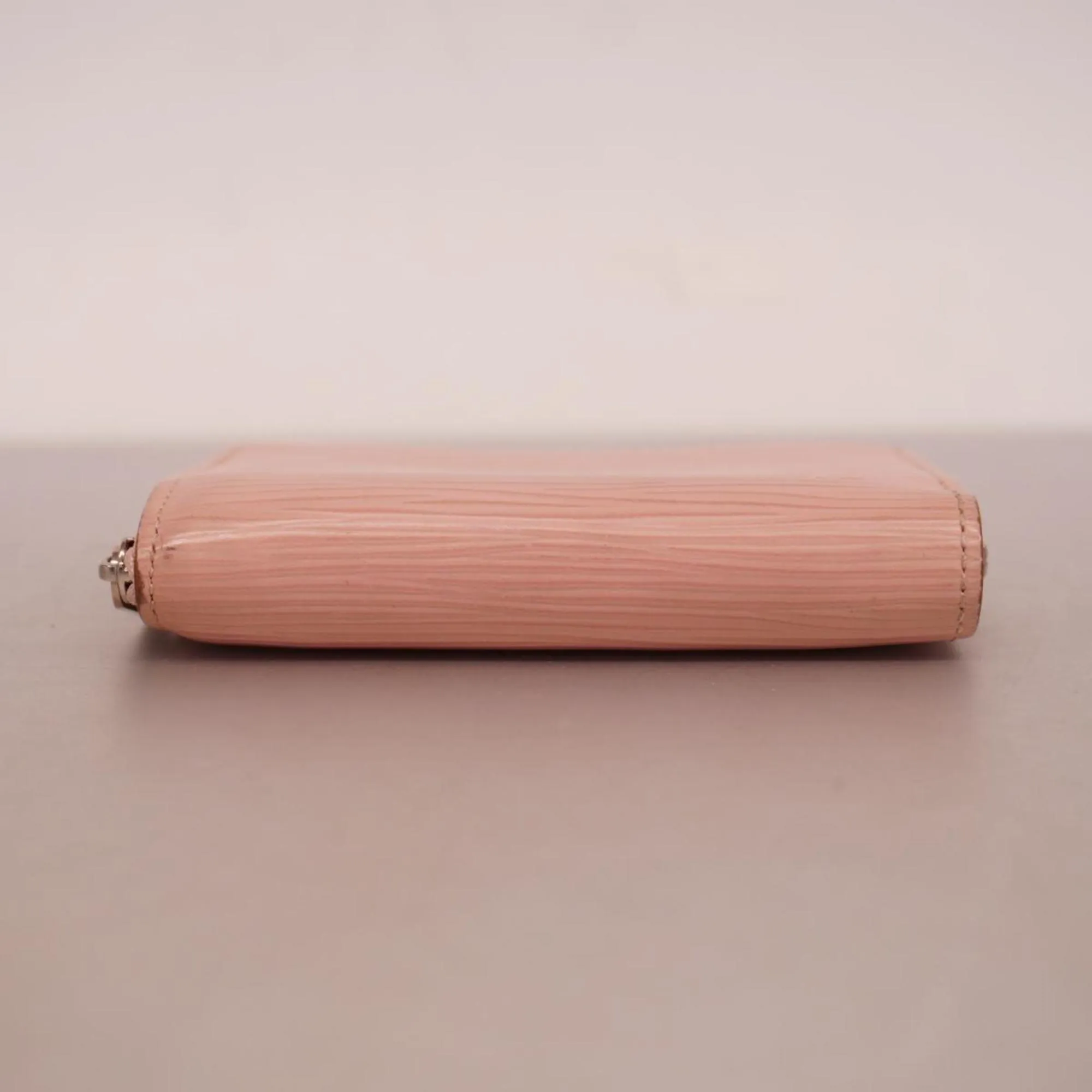 Louis Vuitton Zippy Coin Purse  Leather Wallet  ()