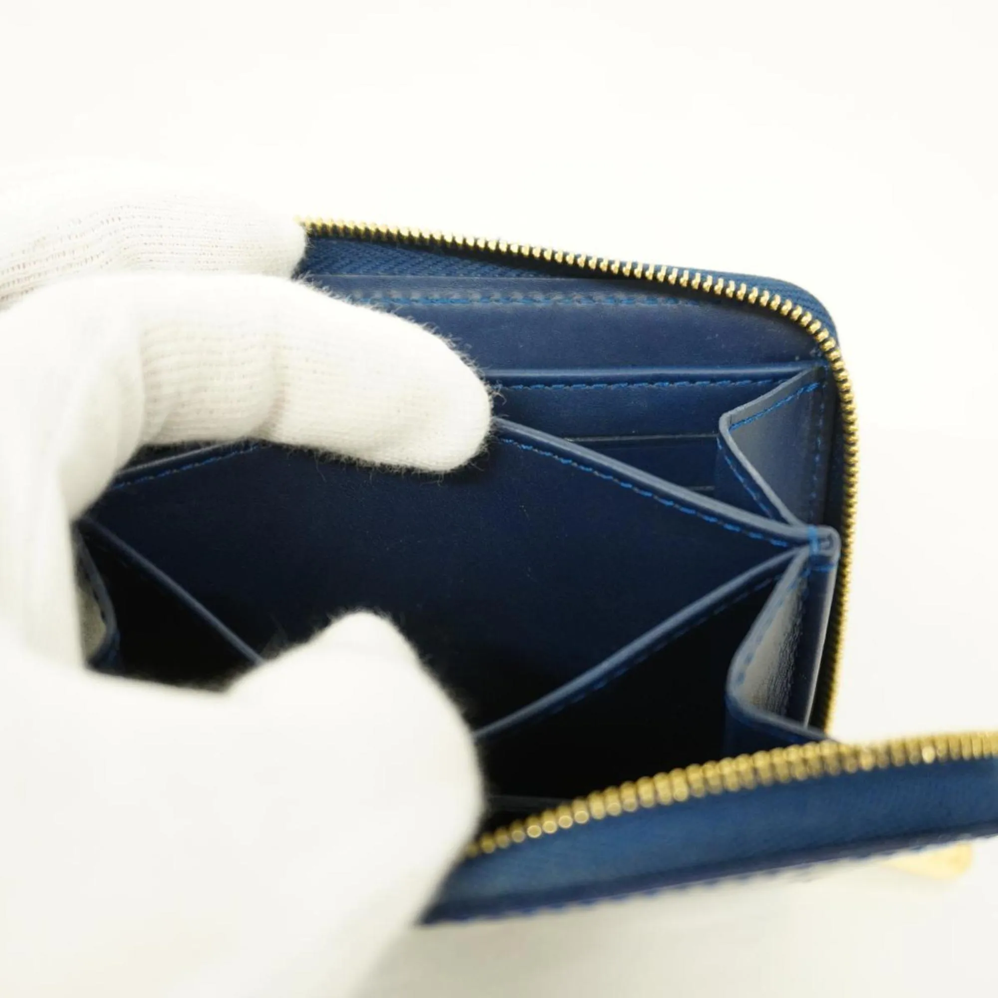 Louis Vuitton Zippy  Patent Leather Wallet  ()