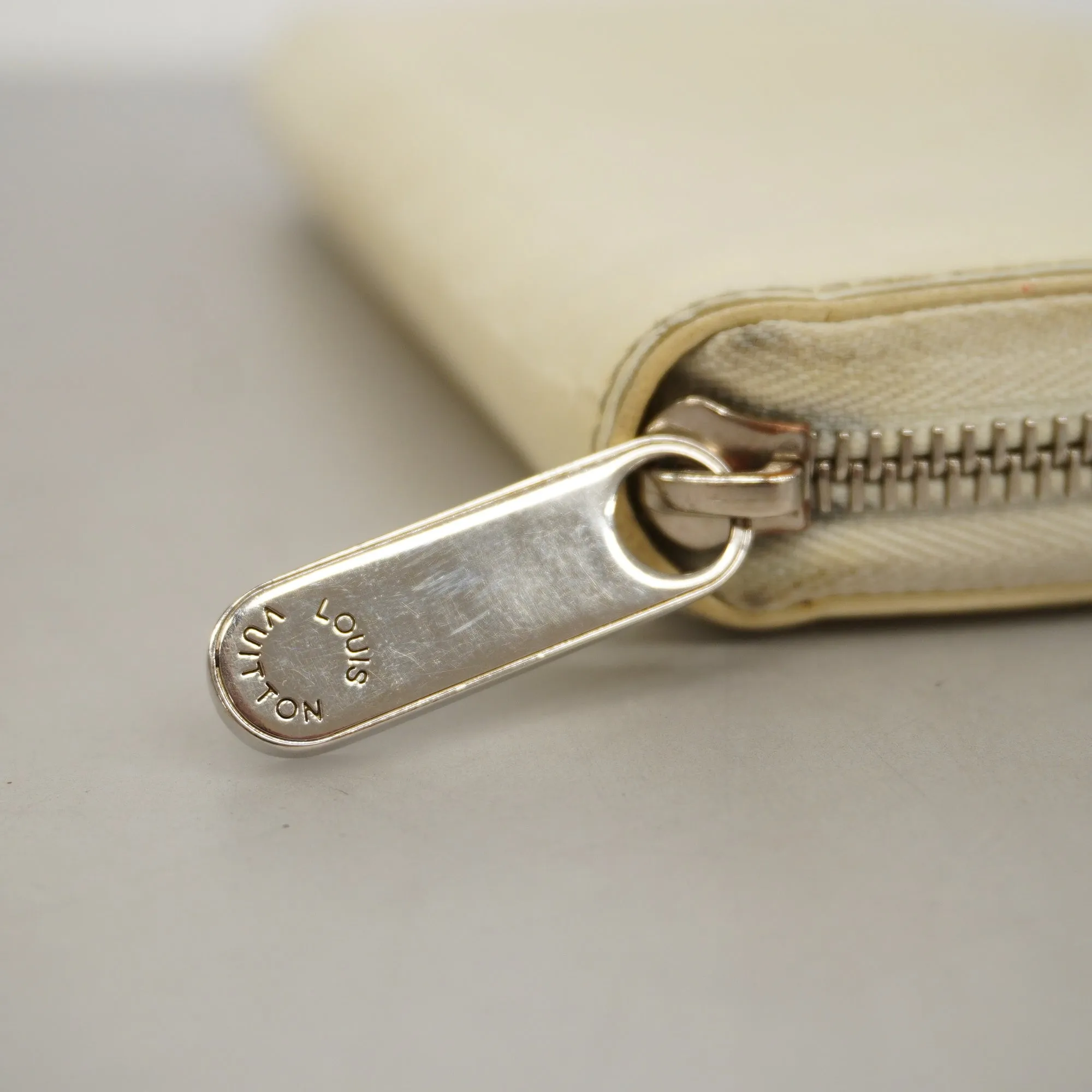LOUIS VUITTONAuth  Damier Facet Zippy Wallet Creme M94400 Women's Long Wallet