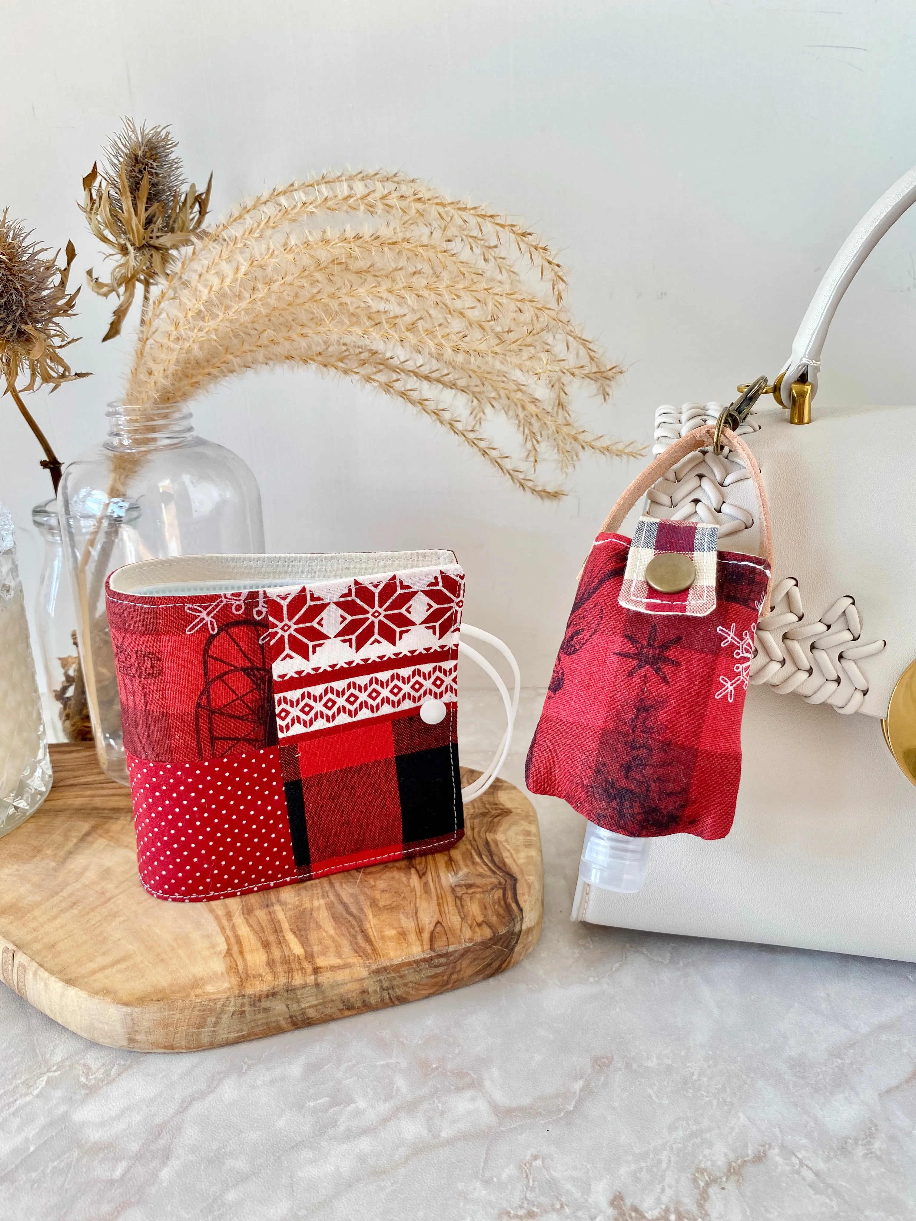 Mask holder   Hand sanitizer holder set