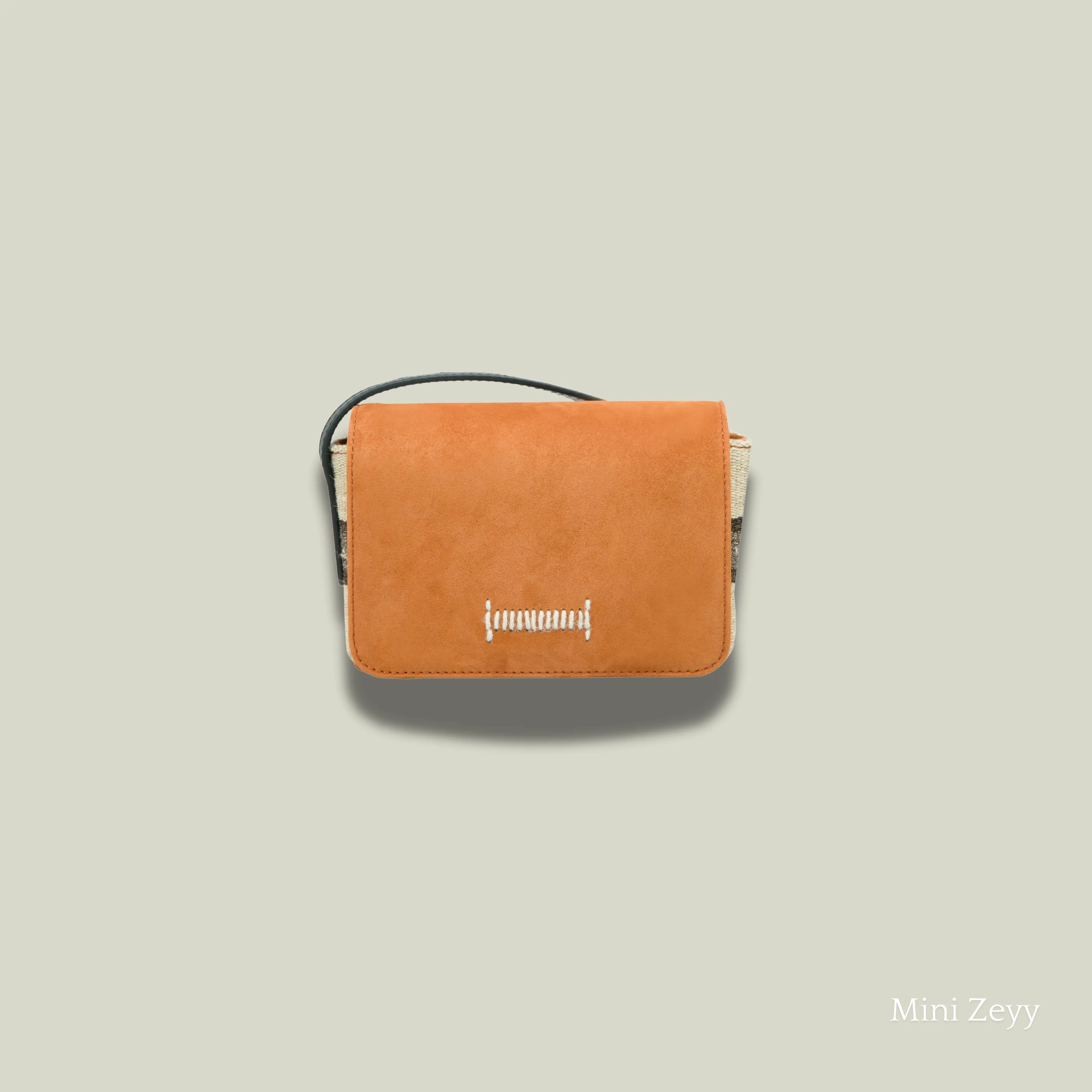Mini Zeyy / Apricot Suede