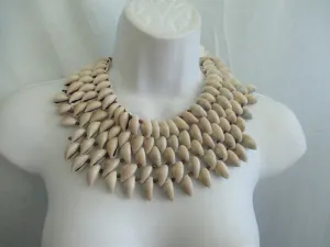 NWT Tiered COWRIE SHELL AFRICA Style Necklace Collar Bib Hippie Indie Ethnic Festival