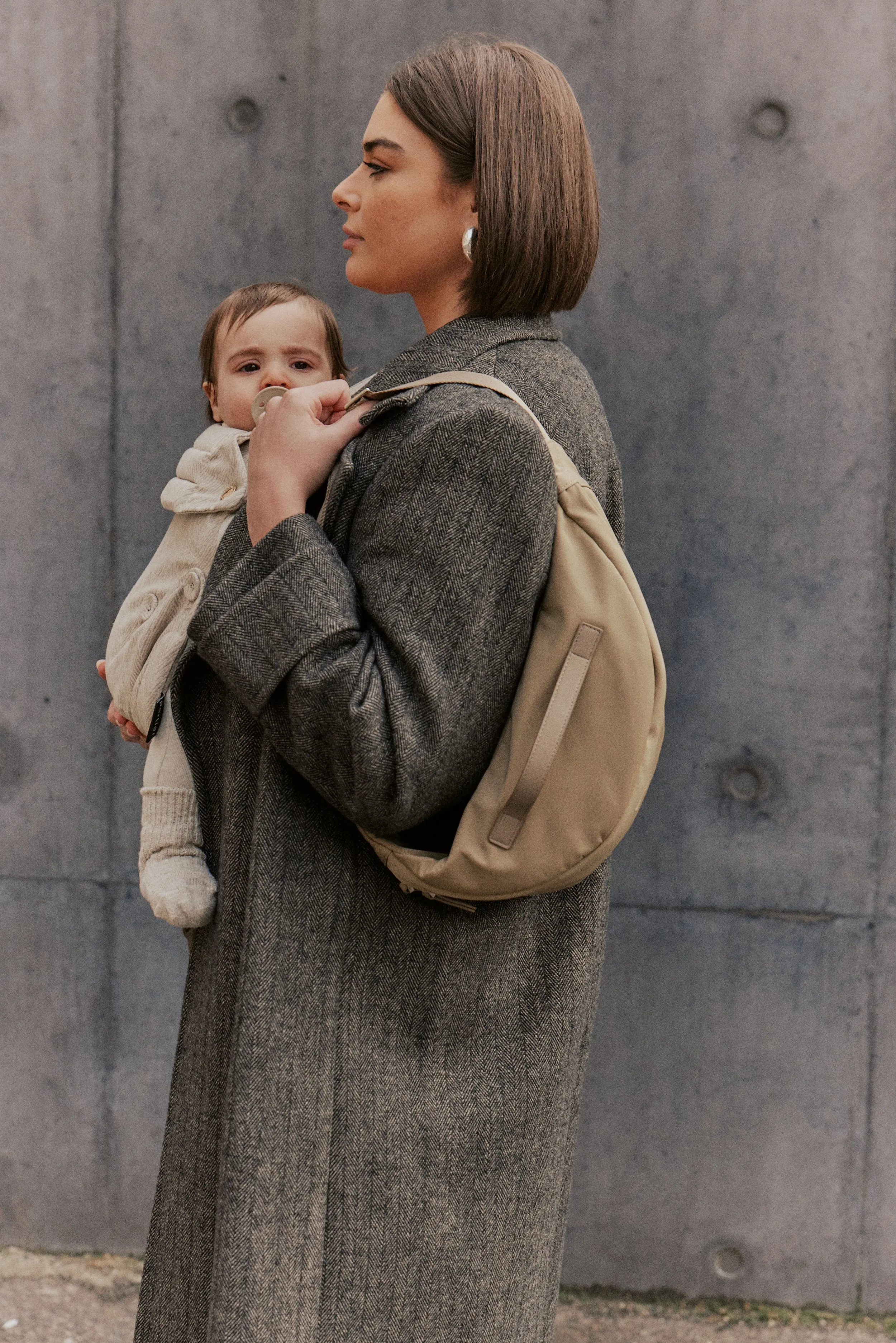 On-The-Go Nylon Bag - Taupe