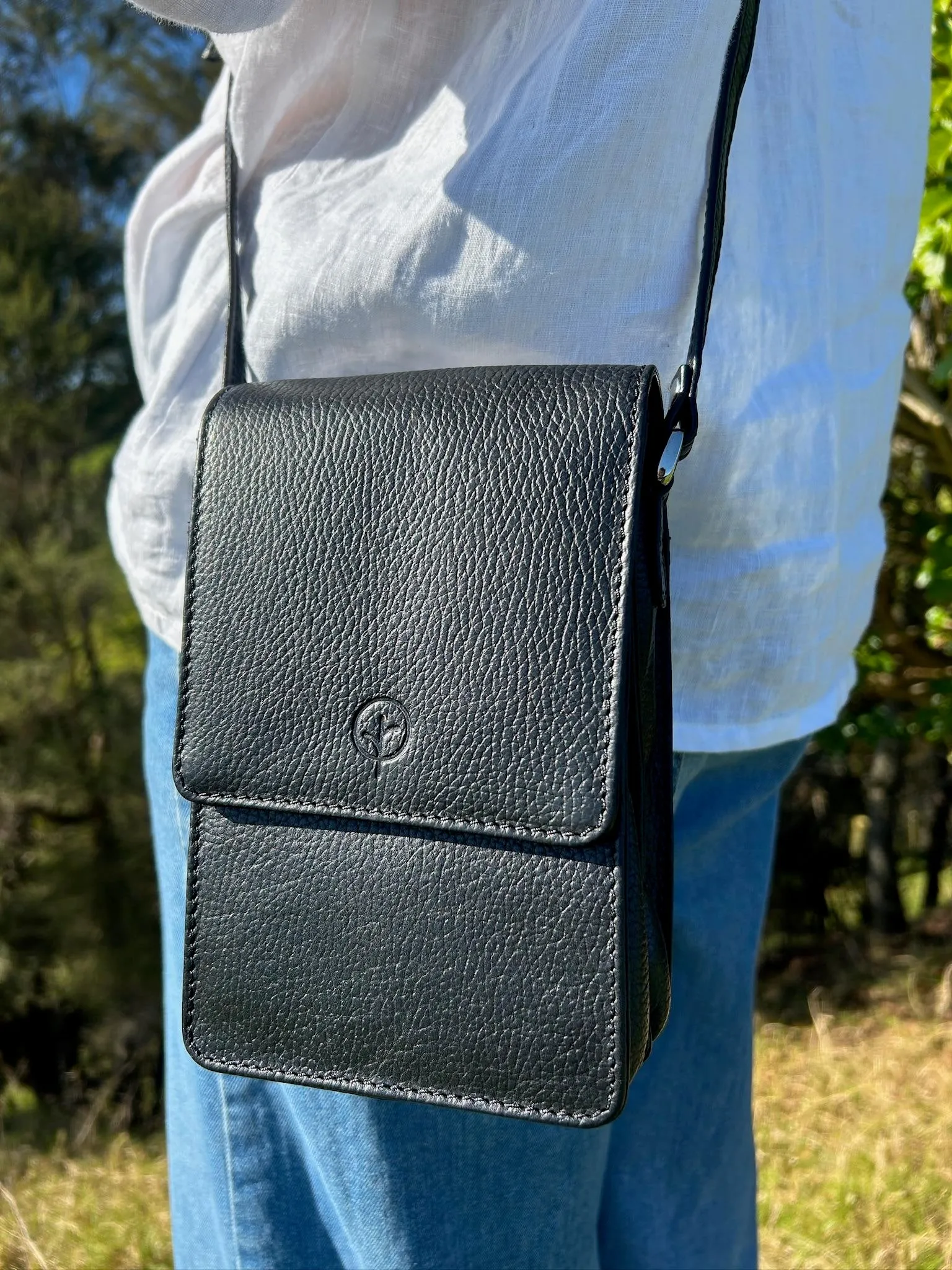 Traveller CrossBody