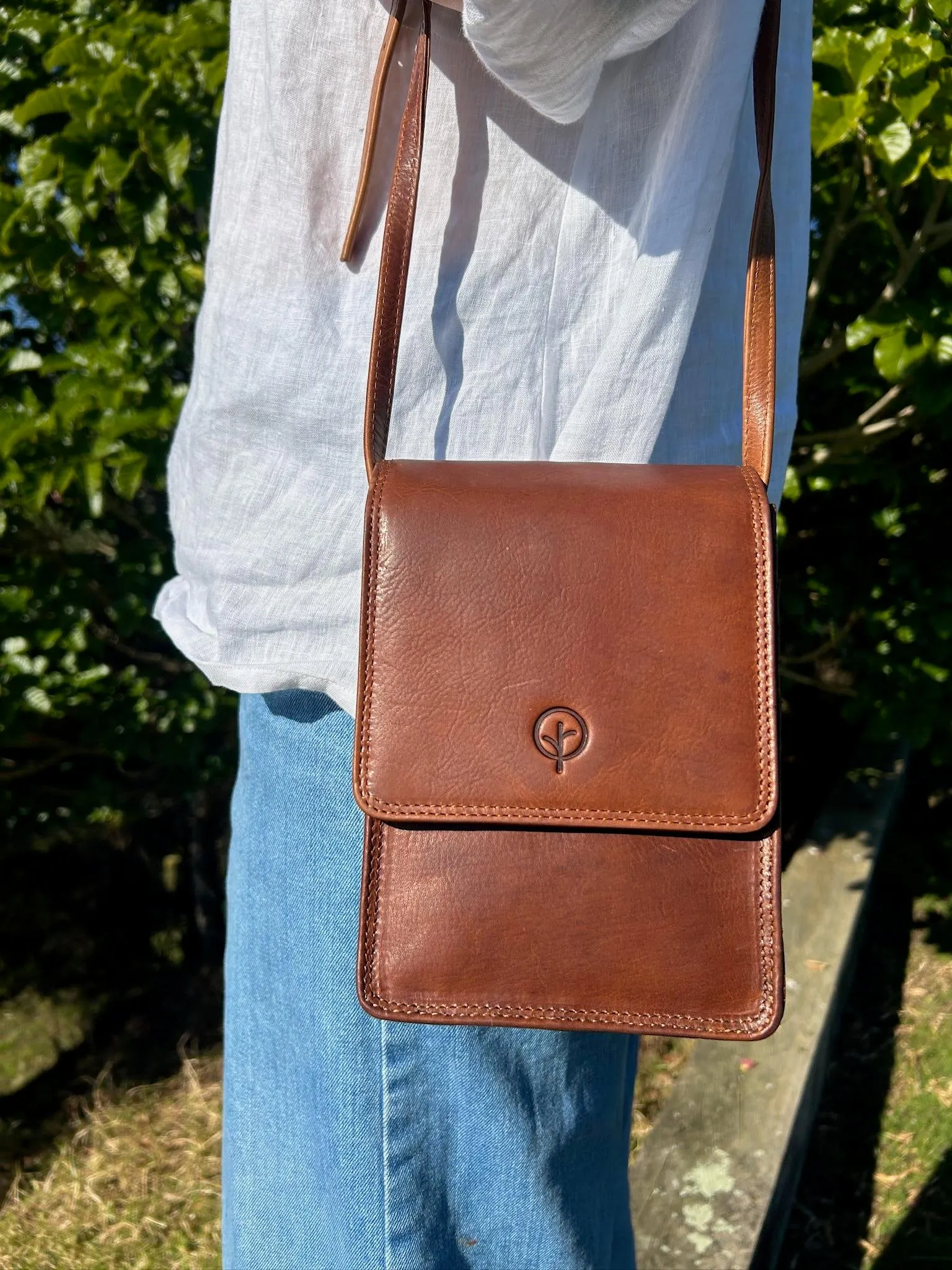 Traveller CrossBody