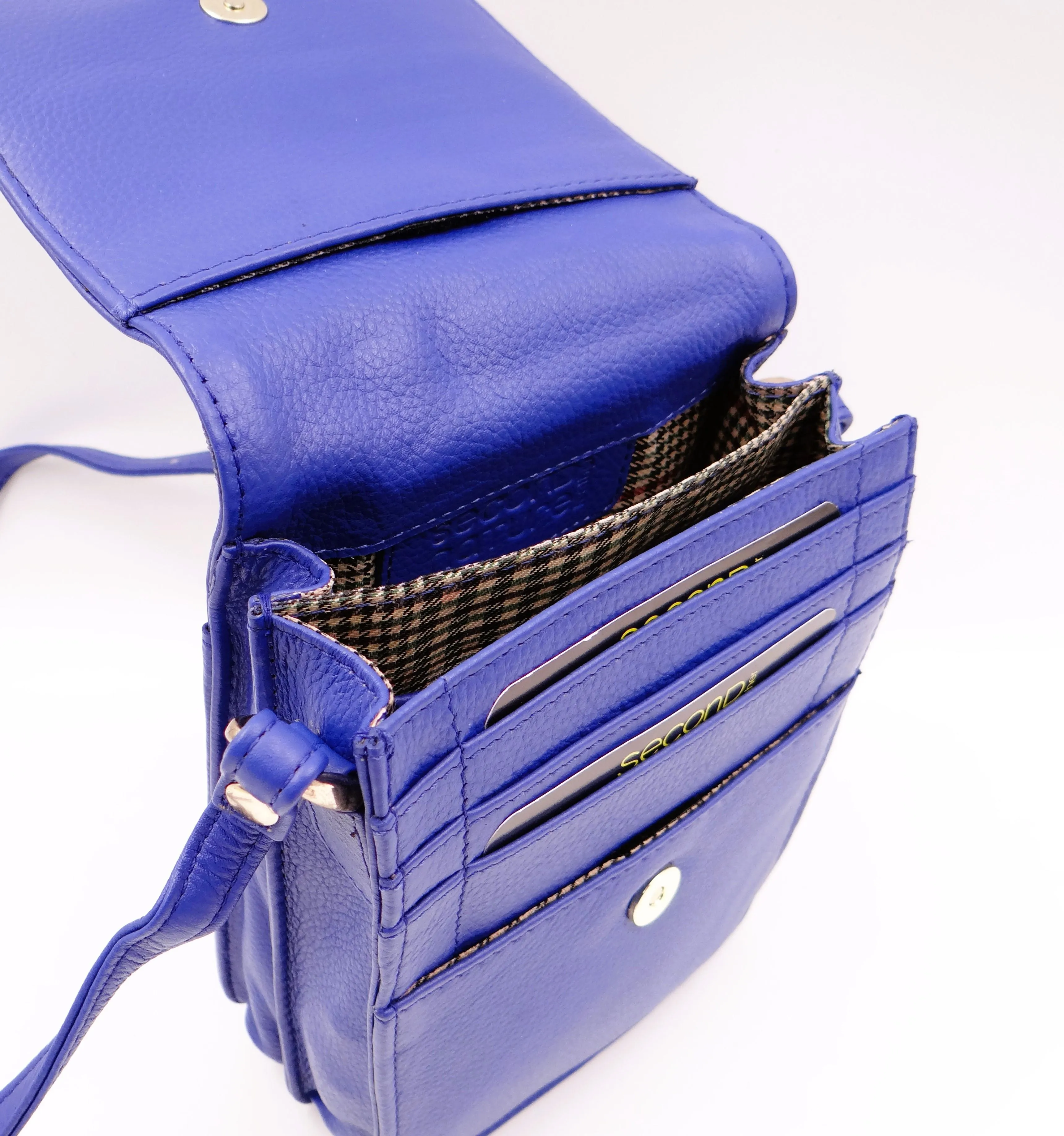 Traveller CrossBody
