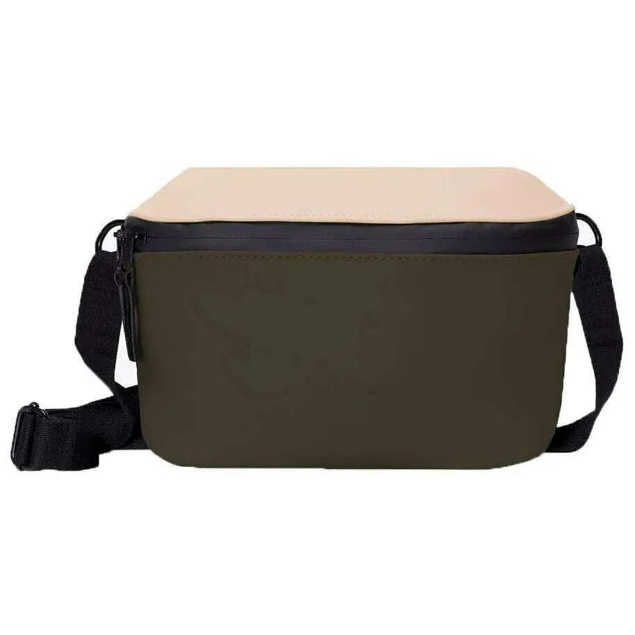 Ucon Acrobatics Lotus Jona Large Crossbody Bag - Light Almond Cream/Olive Green