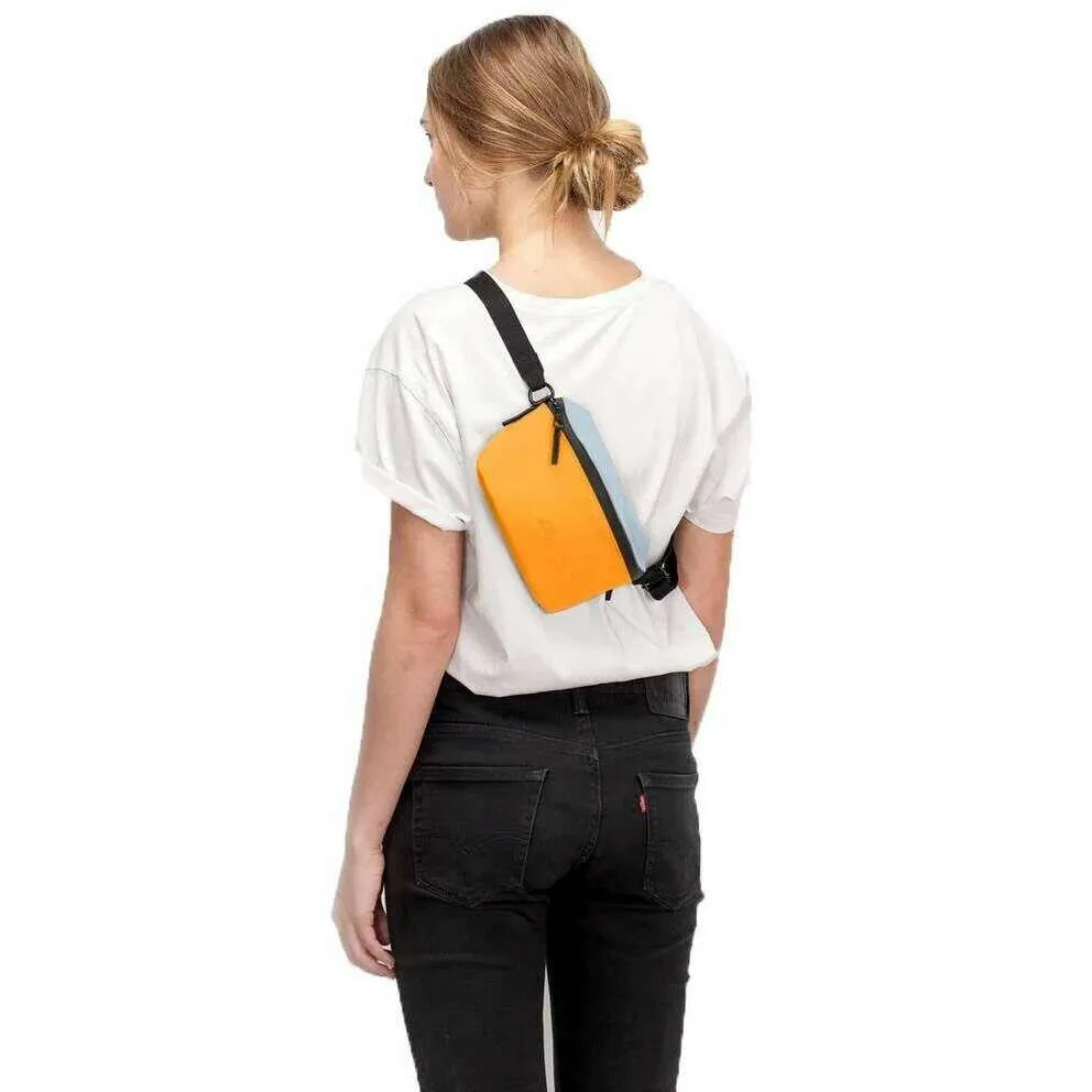 Ucon Acrobatics Lotus Jona Medium Crossbody Bag - Fog Blue/Amber Yellow