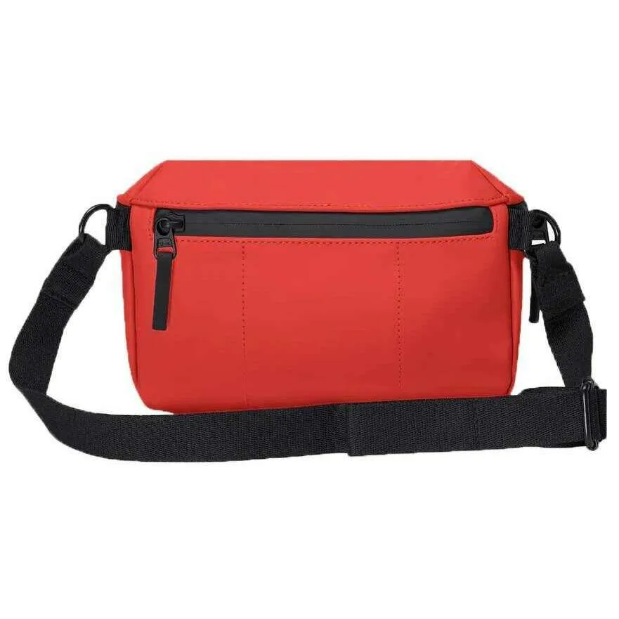 Ucon Acrobatics Lotus Jona Medium Crossbody Bag - Red