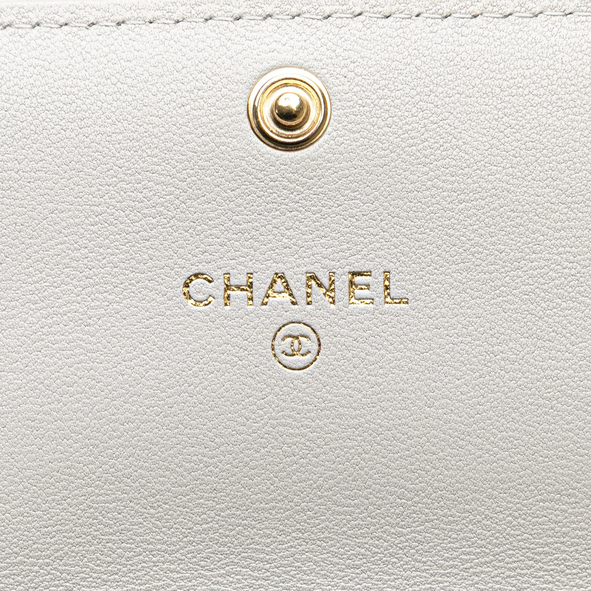 White Chanel Lambskin 19 Flap Coin Purse With Chain Crossbody Bag