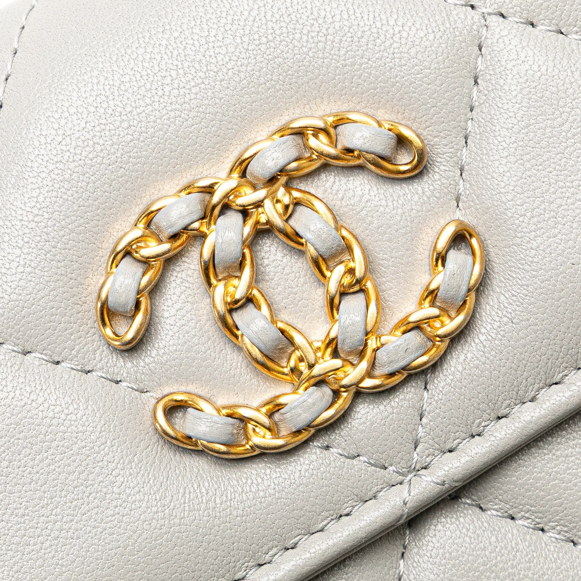 White Chanel Lambskin 19 Flap Coin Purse With Chain Crossbody Bag