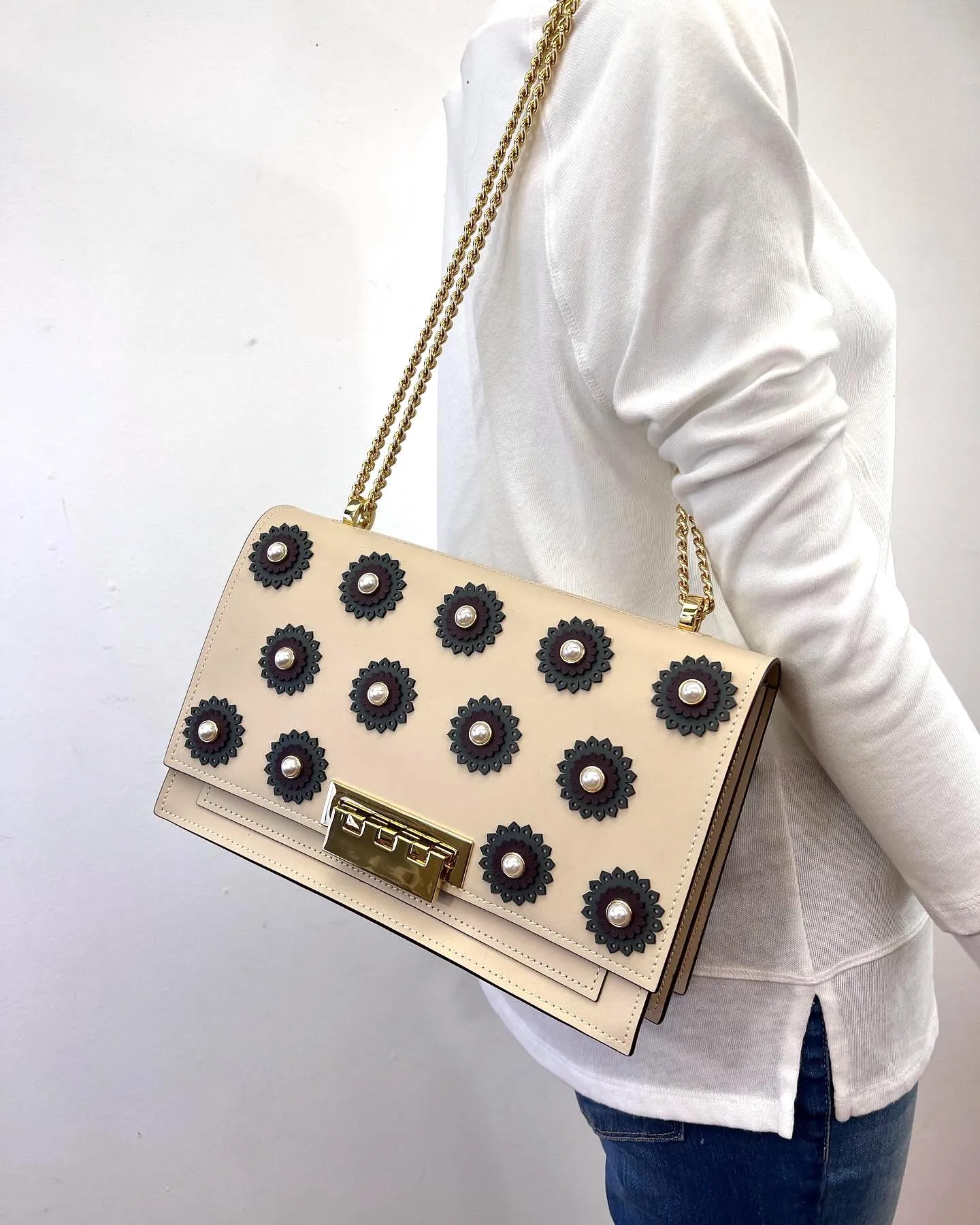 ZAC POSEN EARTHETTE PEARL FLORAL APPLIQUE BELLINI LEATHER CROSSBODY BAG